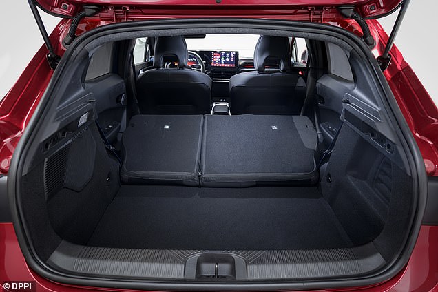 New Clio rear three‑quarters