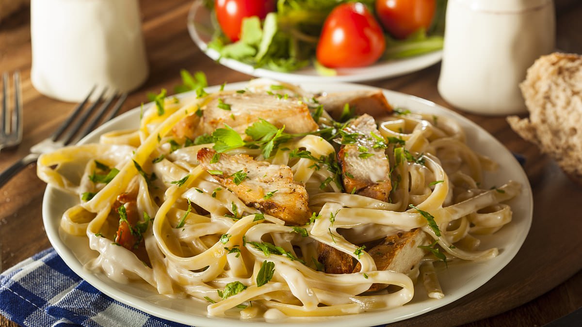 Farmfoods recalls chicken and spinach pasta over undeclared shellfish, fish and molluscs