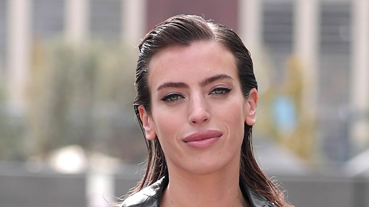 Clara McGregor leads Antonio Marras front row at Milan Fashion Week