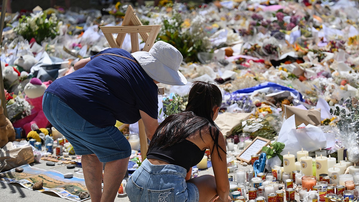 Bondi Beach memorial flowers
