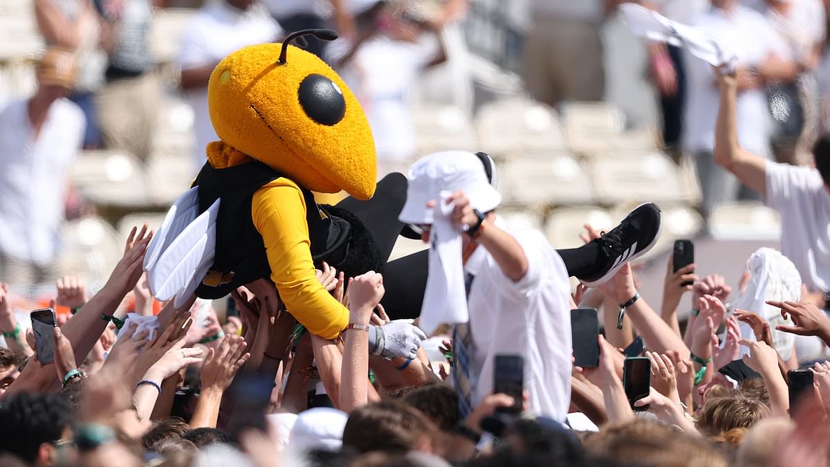 Georgia Tech stuns No. 12 Clemson with walk-off 55-yard field goal as fans storm Bobby Dodd Stadium