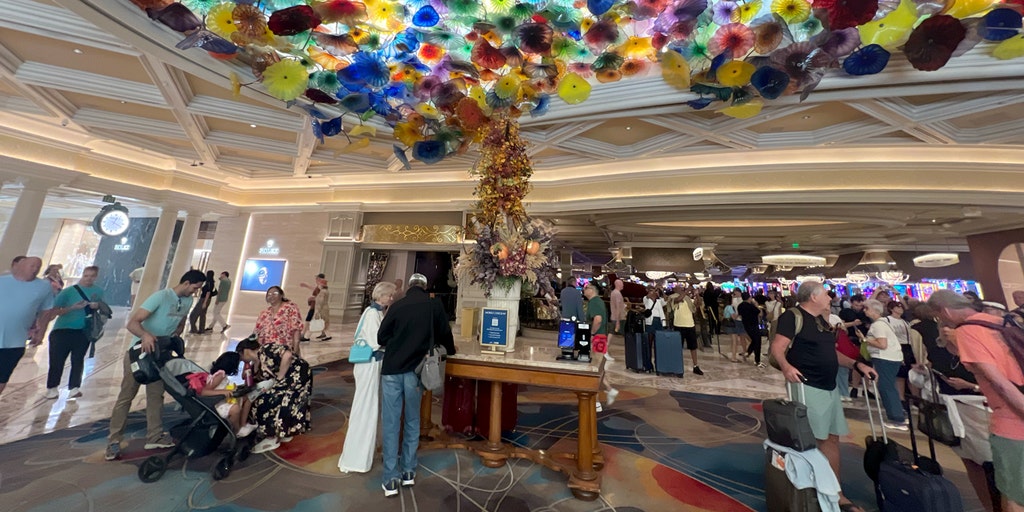 Las Vegas launches citywide discounts as tourism slows