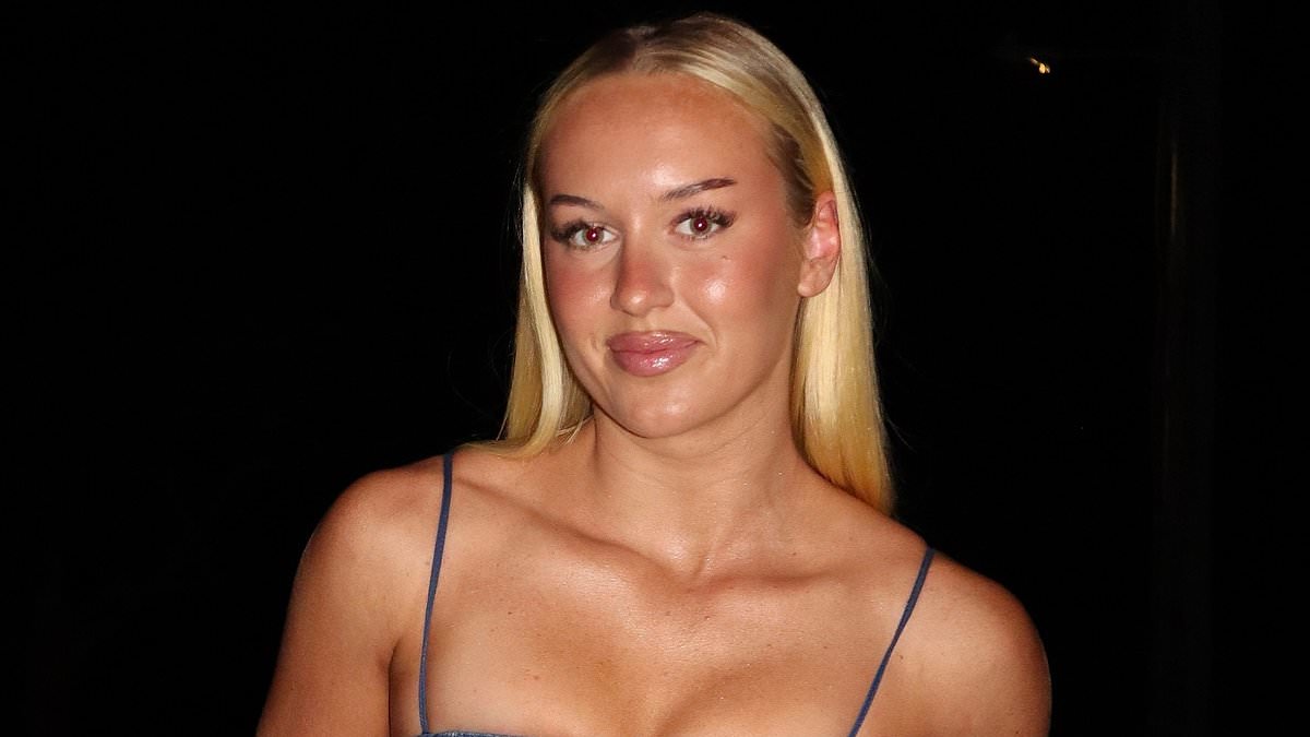 Jasmin Strange says fans ask to buy her 'filthy, game‑worn' socks