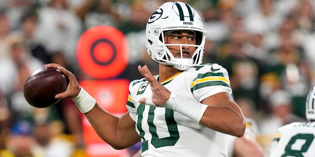 Packers roll past Commanders 27-18 at Lambeau to start season 2-0