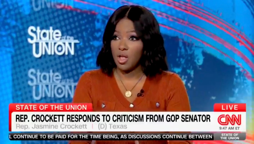 Crockett scolds white Democrats for not voting against Charlie Kirk resolution