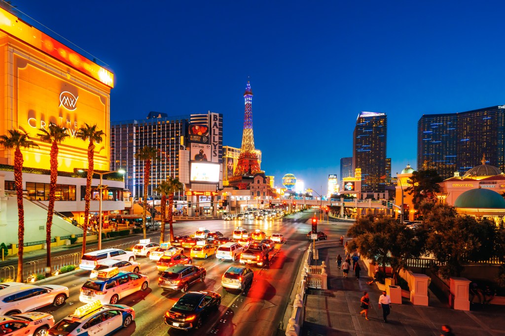 Vegas price shock: visitors say cocktails are the real gamble