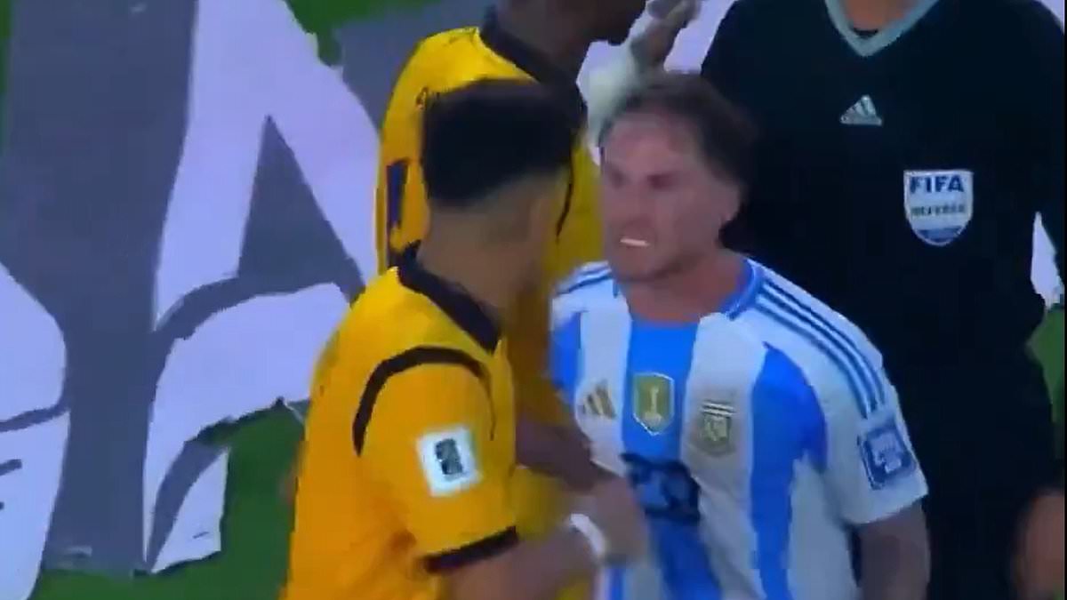 Piero Hincapié squares up to Alexis Mac Allister as Ecuador beat Argentina 1-0