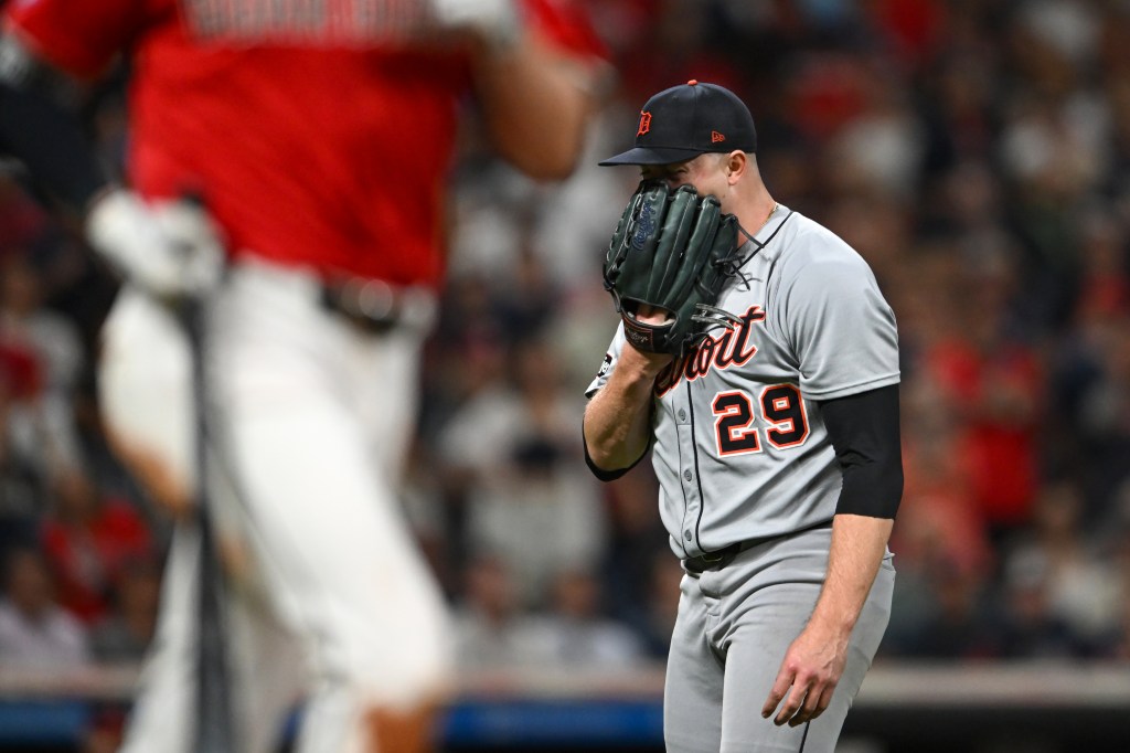 Tigers collapse