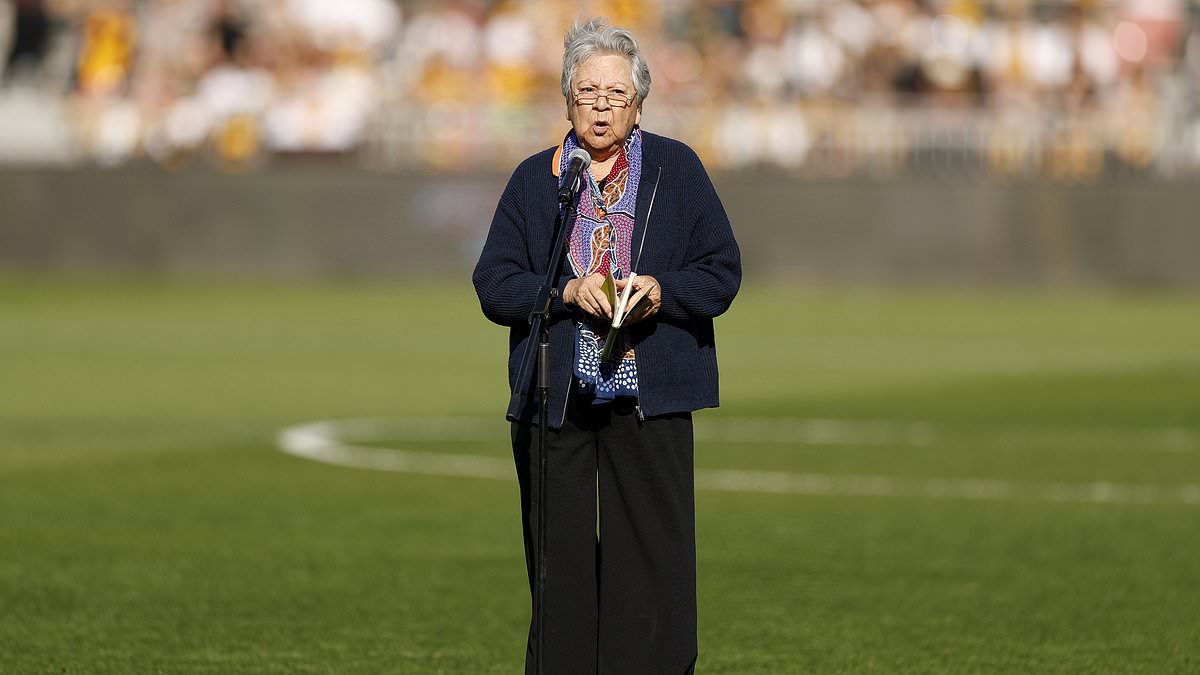 Radio host urges AFL to limit Welcome to Country to 90 seconds after extended pre‑final ceremony