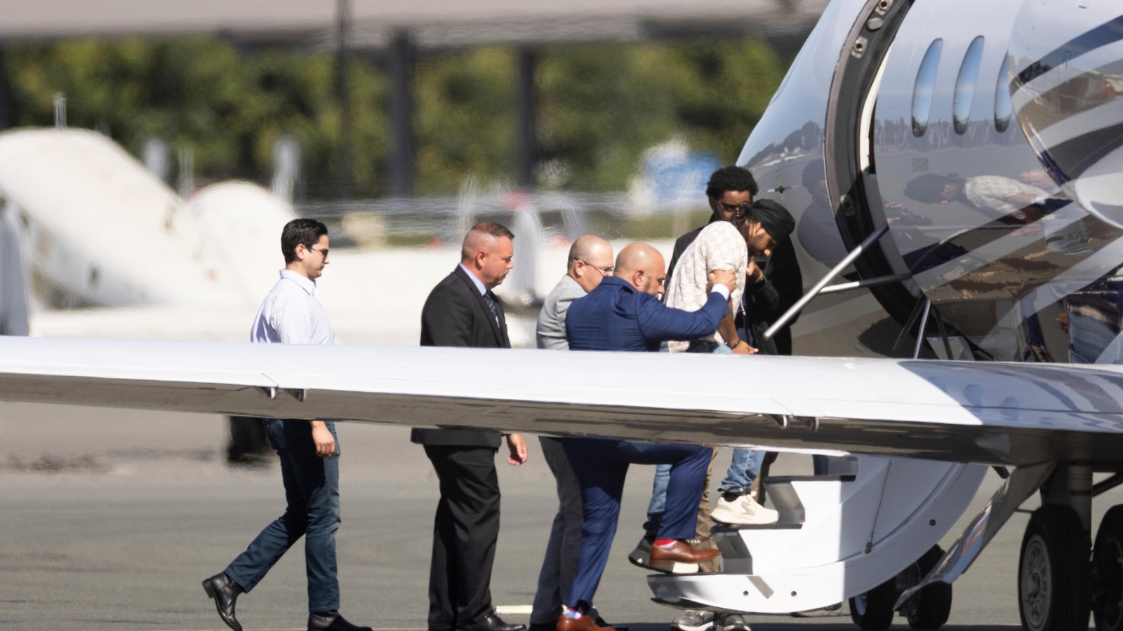 US Transportation Department Tightens Non-Citizen Truck Driver Rules After Florida Crash