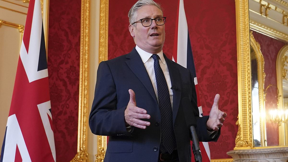 Starmer admits Labour shied away from immigration as he calls for border crackdown at London summit