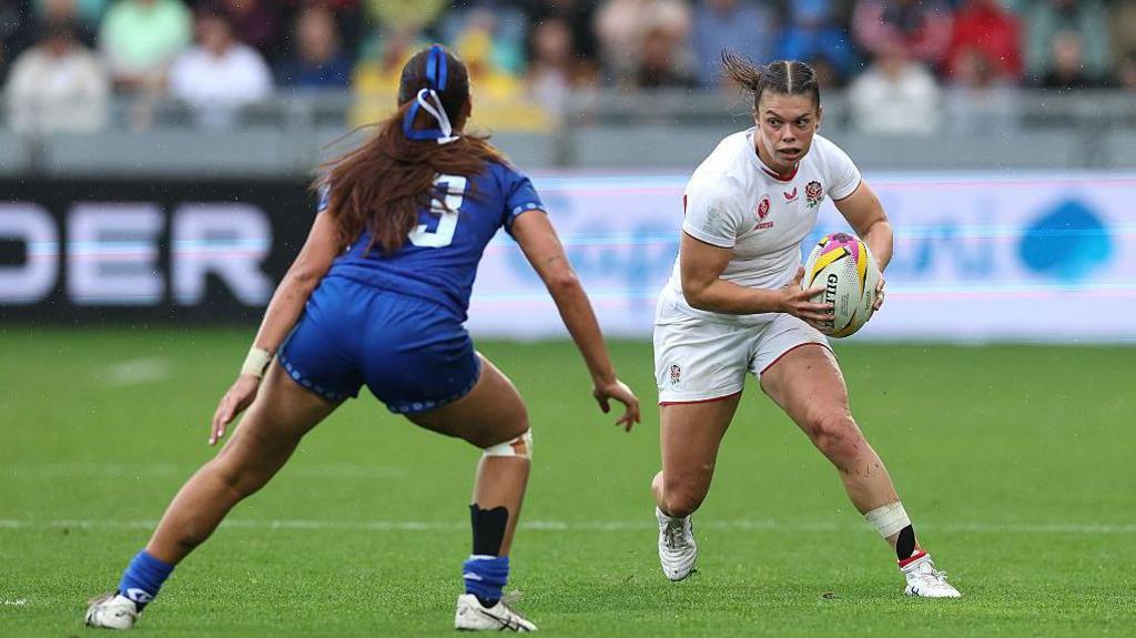 England weigh Emma Sing or Helena Rowland to replace Ellie Kildunne for World Cup quarter-final