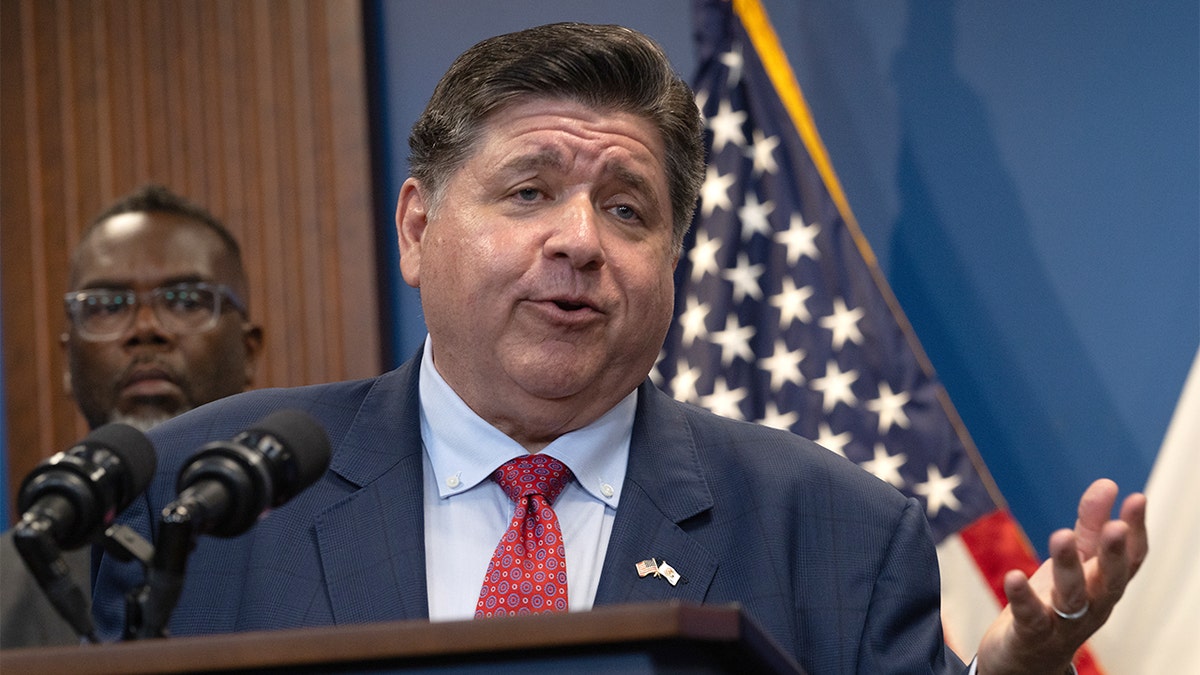 pritzker-trump-national-guard