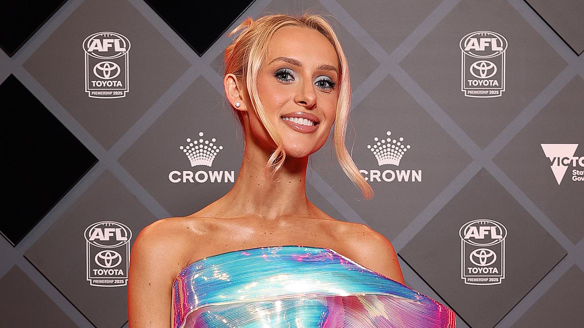 Lexi Mary stuns in metallic gown at Brownlow Medal count as Lobb’s fiancé puts fashion in the spotlight