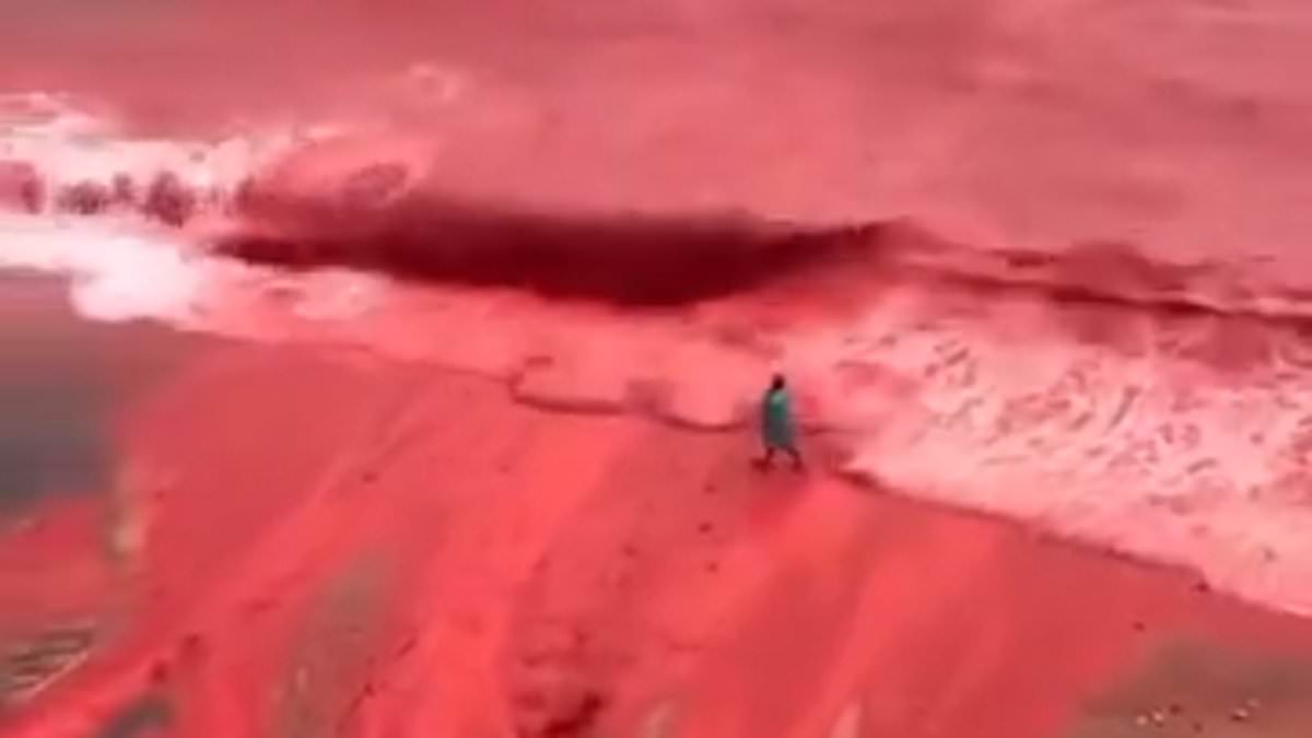 Iron-oxide runoff turns Hormuz Island waters crimson after heavy rains