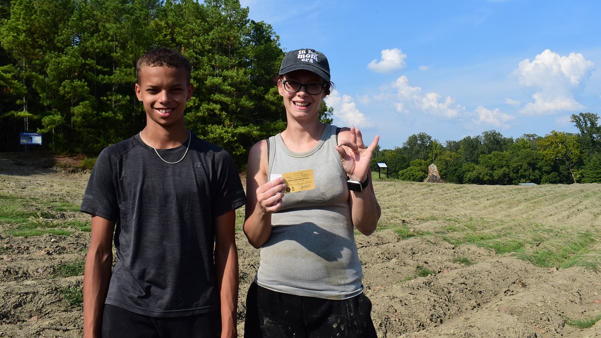 Family unearths 2.79-carat brown diamond at Crater of Diamonds State Park