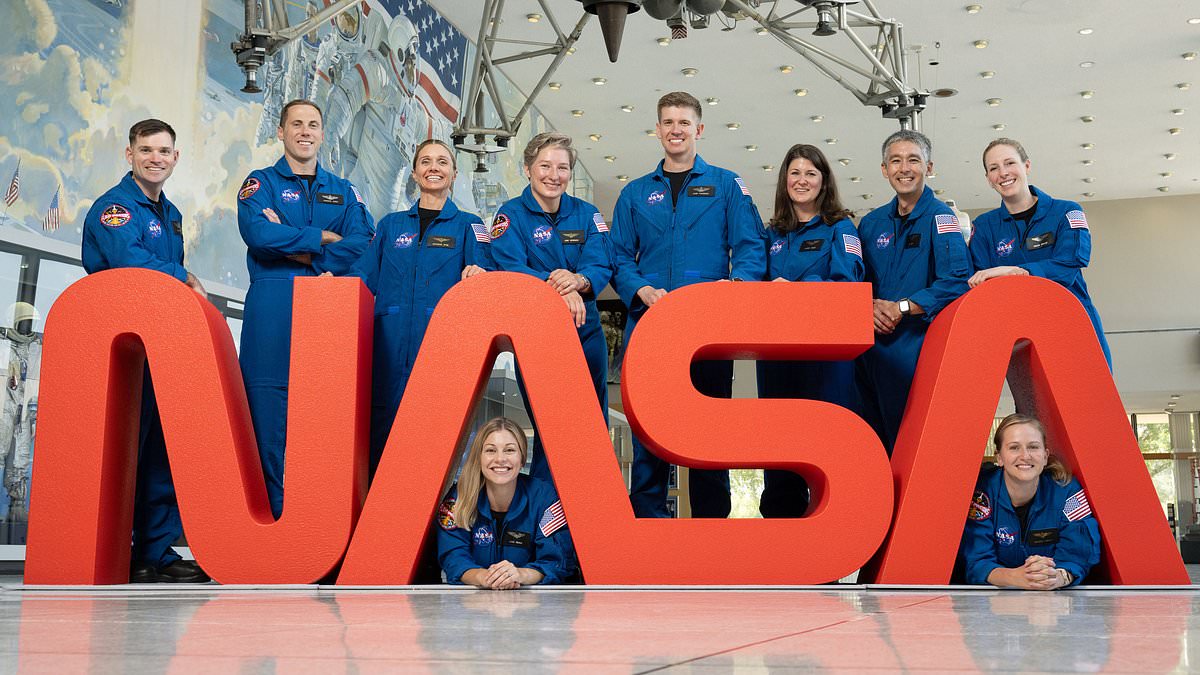 NASA unveils 10 new astronauts, including potential first on Mars