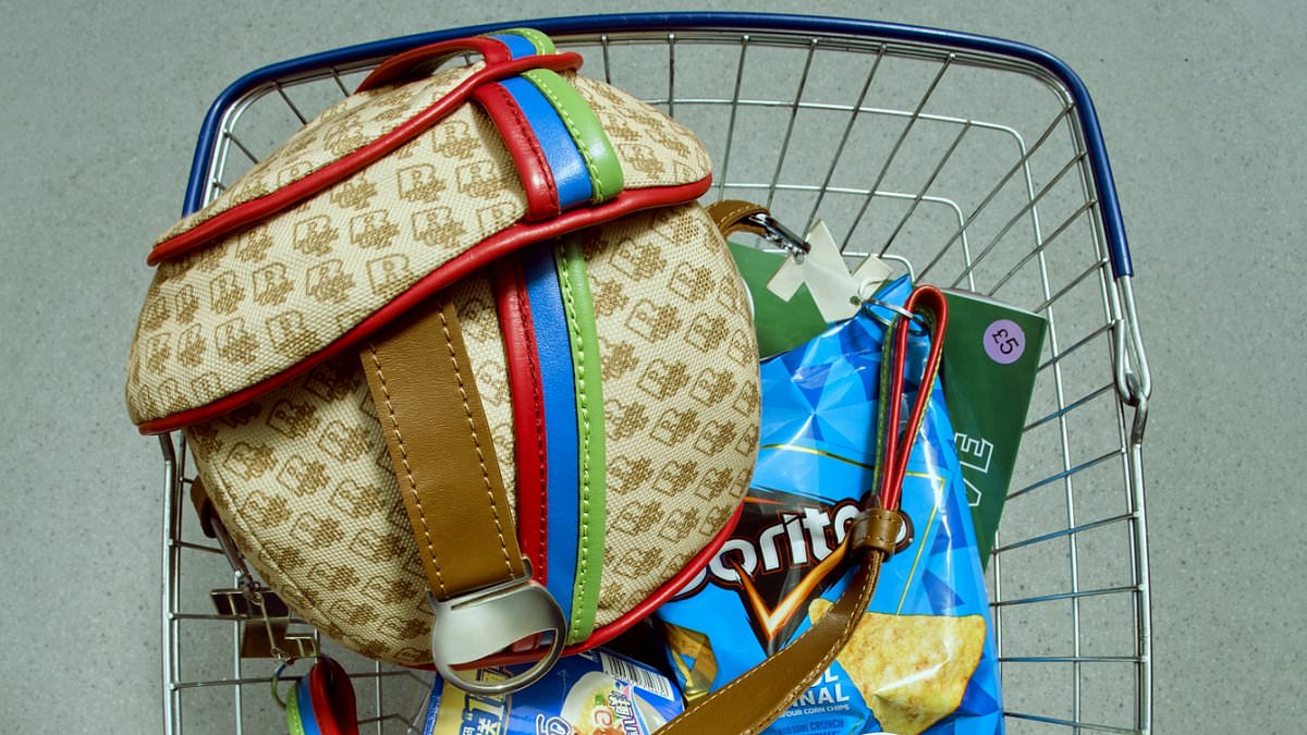 BuzzBallz handbag collection sells out in 40 seconds