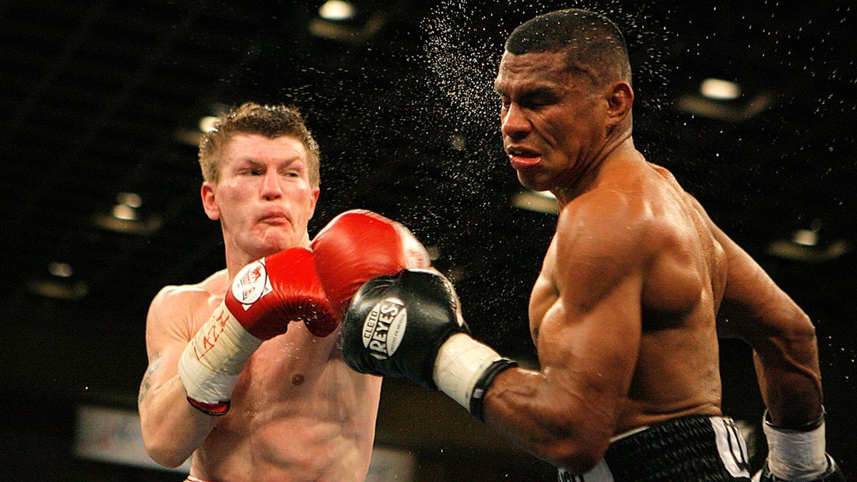 Ricky Hatton, British Boxing Champion, Dies at 46