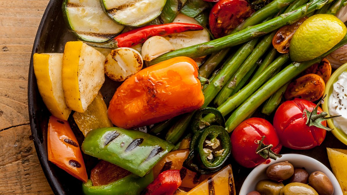 Mediterranean-style diet linked to better gum health, study finds