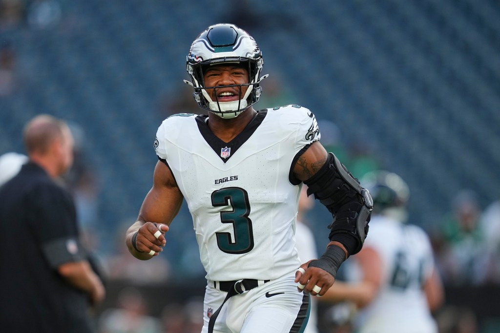 Eagles place Nolan Smith Jr. on IR with left-triceps injury; Cooper and Bennett also IR