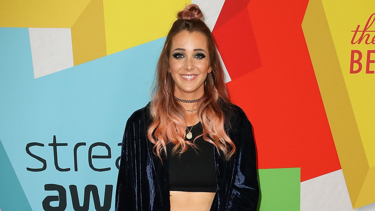 Jenna Marbles’ dog Mr. Marbles dies at 17; former YouTube star mourns