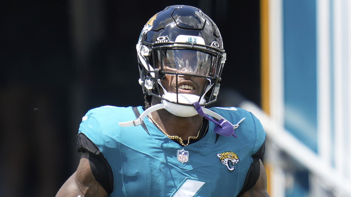 Eagles acquire RB Tank Bigsby from Jaguars for 2026 late-round picks