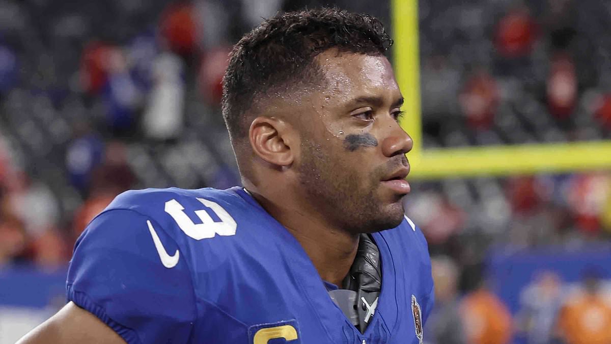 Giants bench Russell Wilson, start Jaxson Dart against Chargers