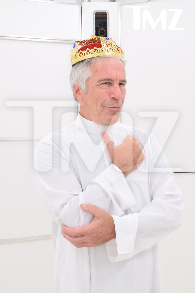 Epstein's $5,000 custom chess set surfaces with him as the king