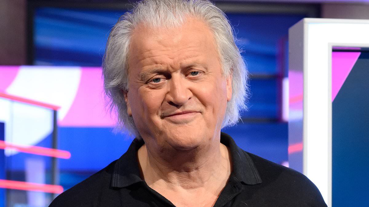 Wetherspoons founder urges Reeves to equalise VAT and business rates for pubs