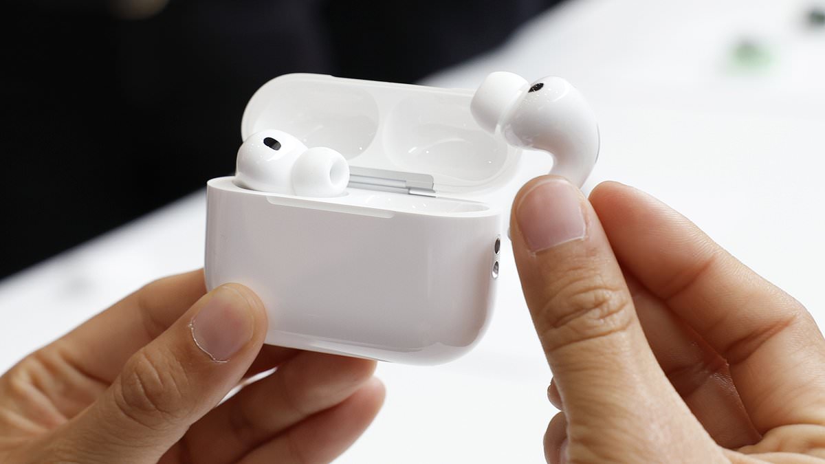 Apple's AirPods Pro 3 add real‑time Live Translation for in‑person conversations