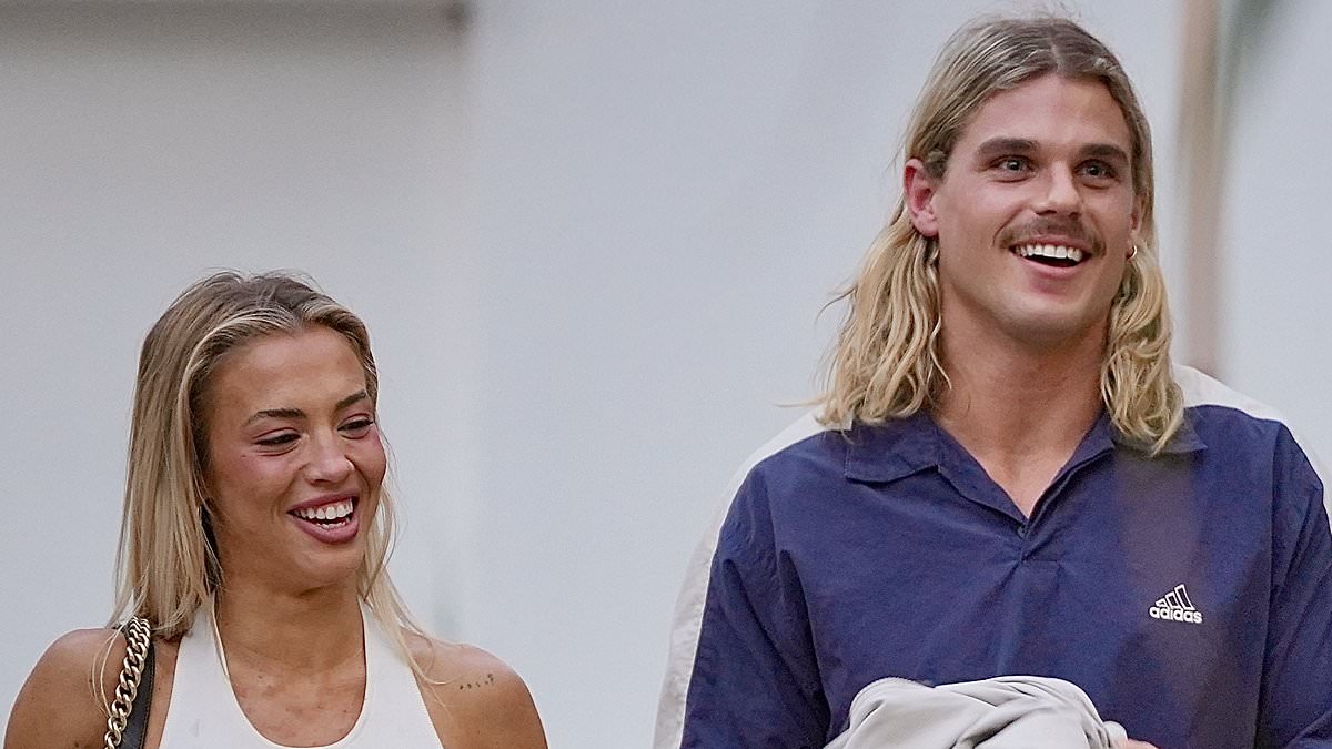 Bailey Smith ends fling with Tammy Hembrow, back on the prowl after Brownlow absence