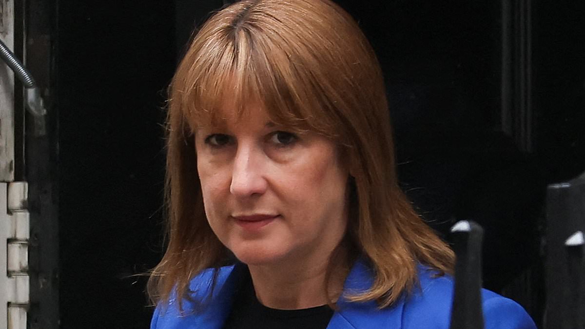 Reeves criticises Russia's 'stagnating' economy as UK growth falters