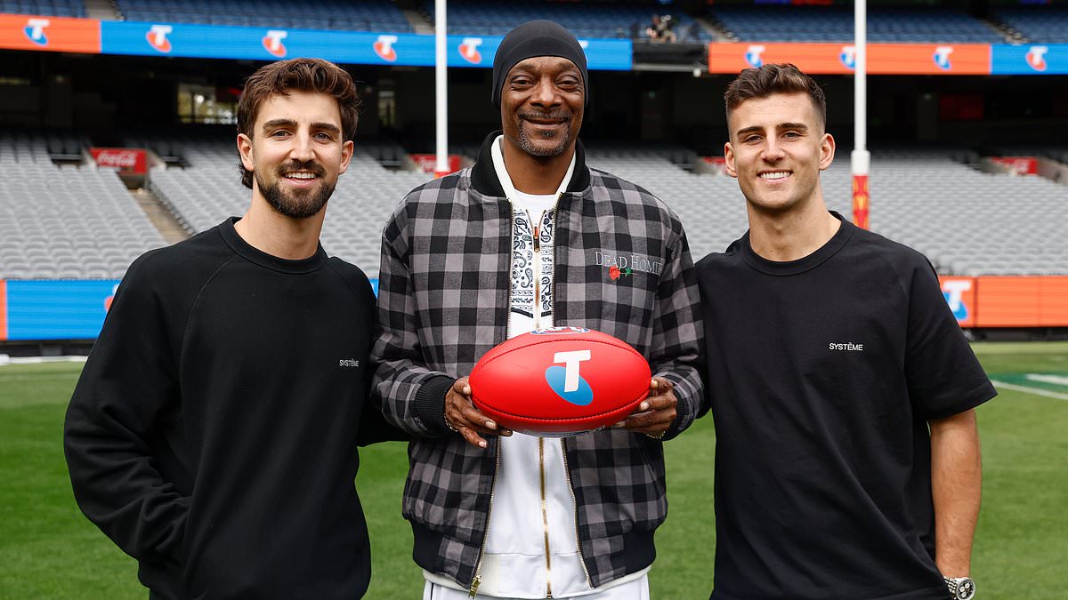 Snoop Dogg stuns Daicos brothers at the MCG as AFL Grand Final entertainment stirs controversy