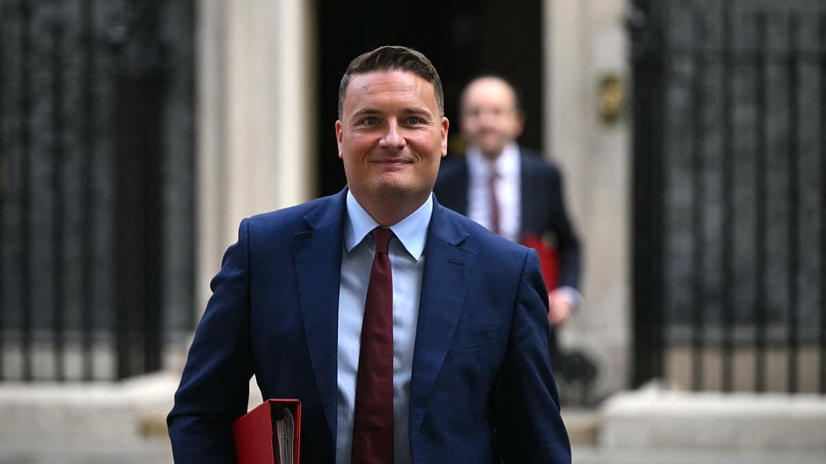 Government publishes first NHS league tables, naming worst-performing trusts including Queen Elizabeth Hospital King's Lynn