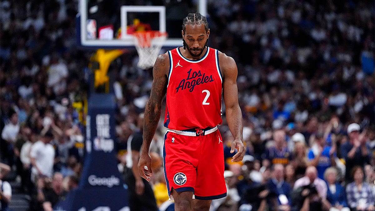 Kawhi Leonard looks down during play