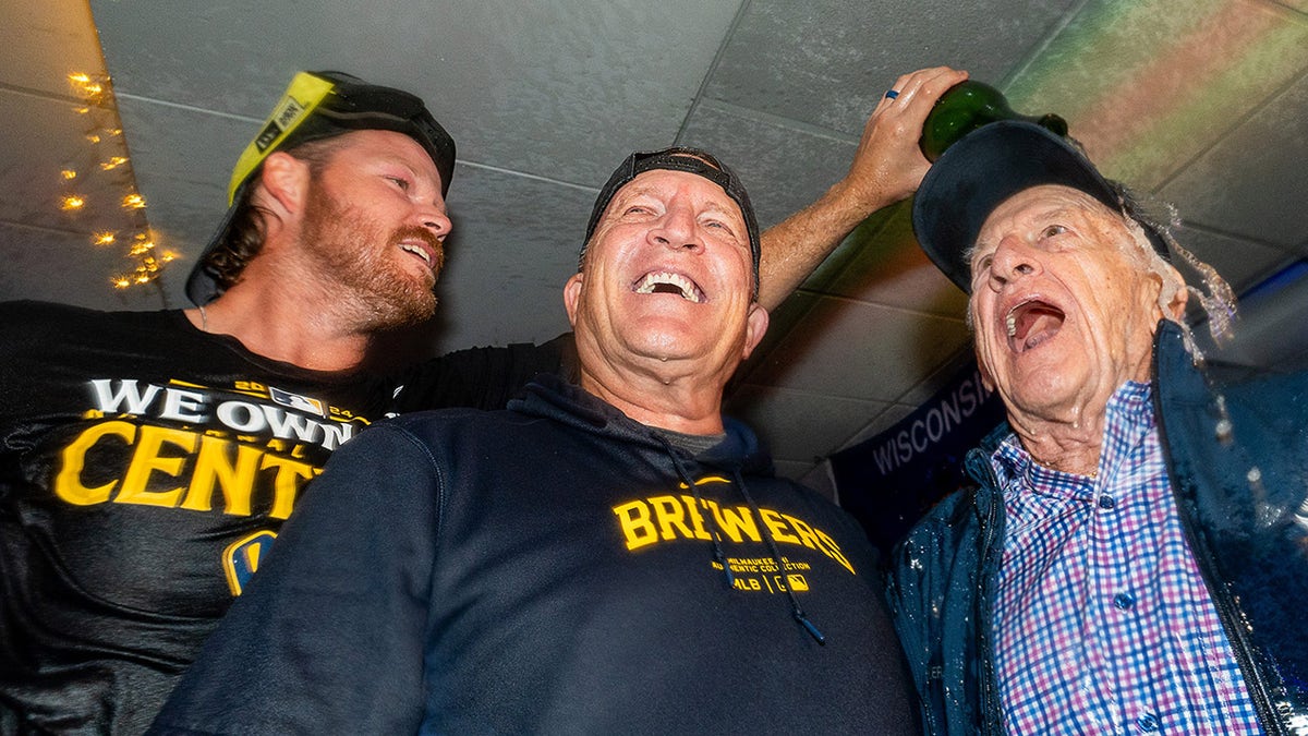 Milwaukee celebrates clinch