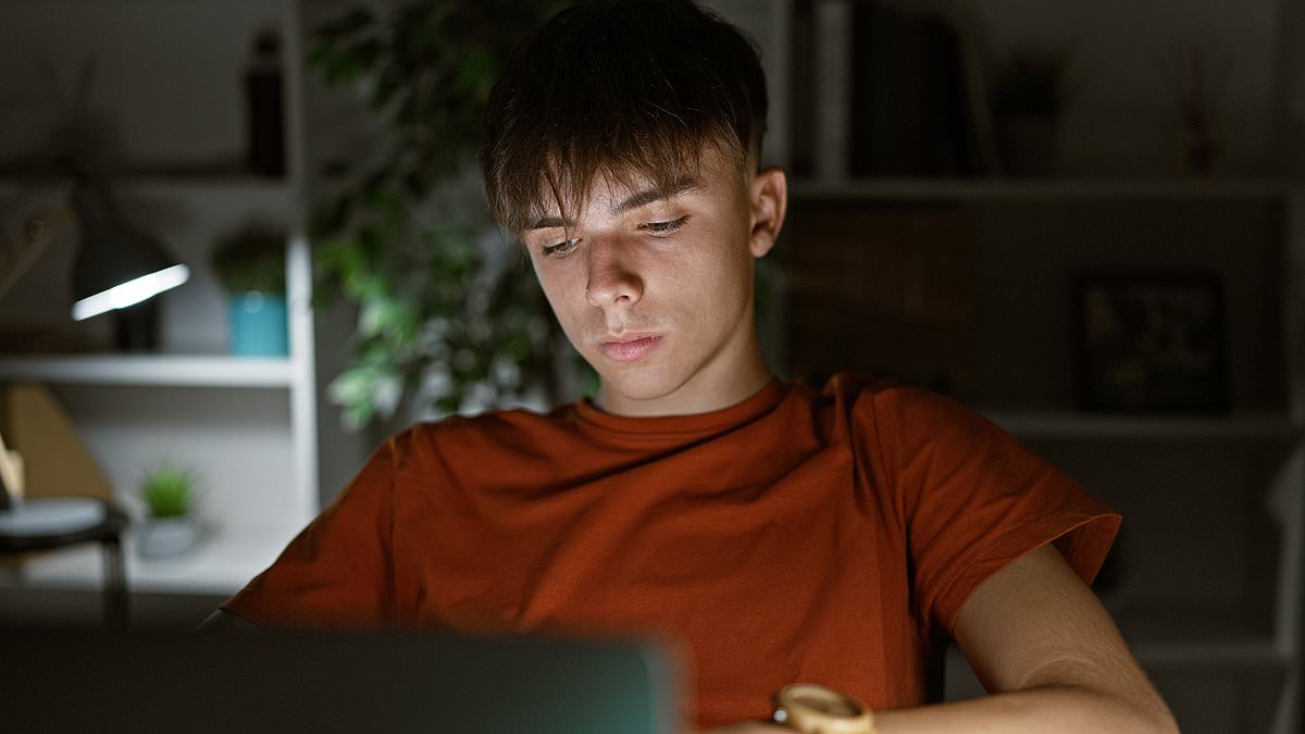 I Tried to Impose Order on My Nocturnal Teen’s Life—And the Line Between Parent and Pal Blurred