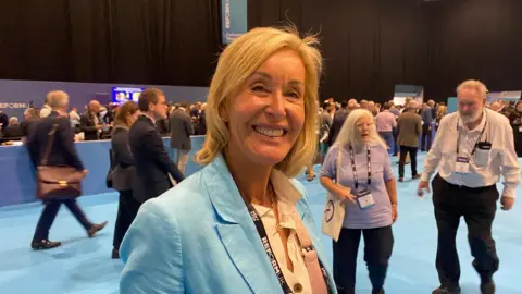 Farage urges Reform UK to prepare for early election after Rayner resignation