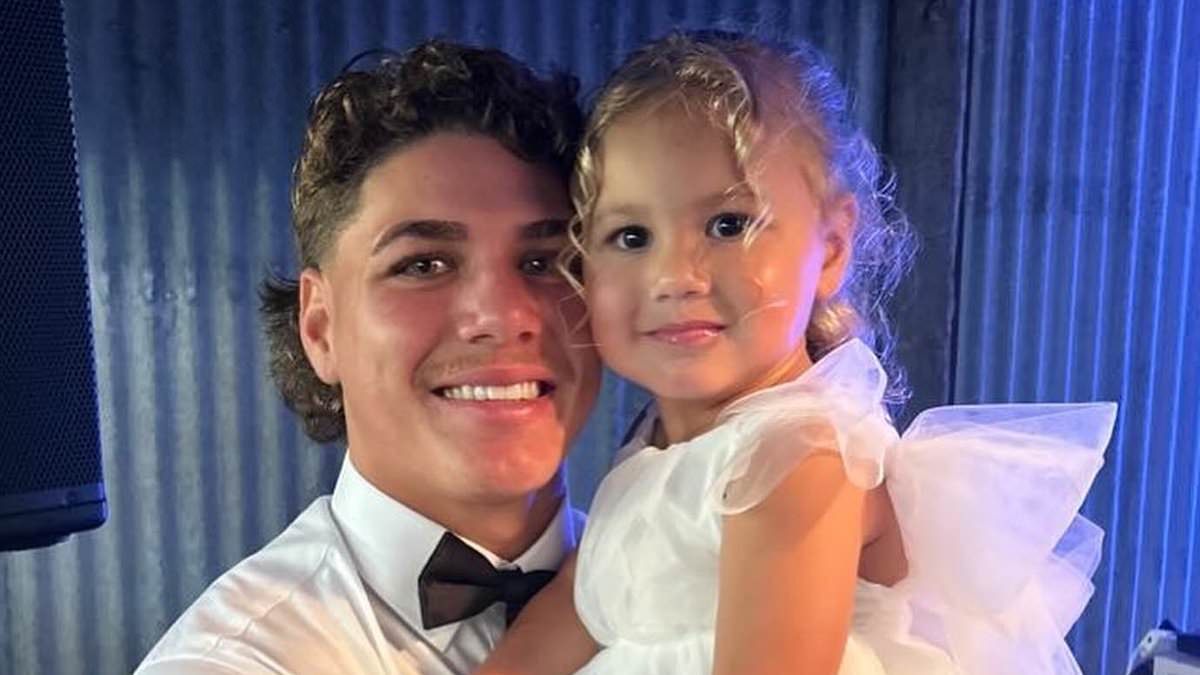 Reece Walsh opens up on life as single dad ahead of Broncos' finals clash