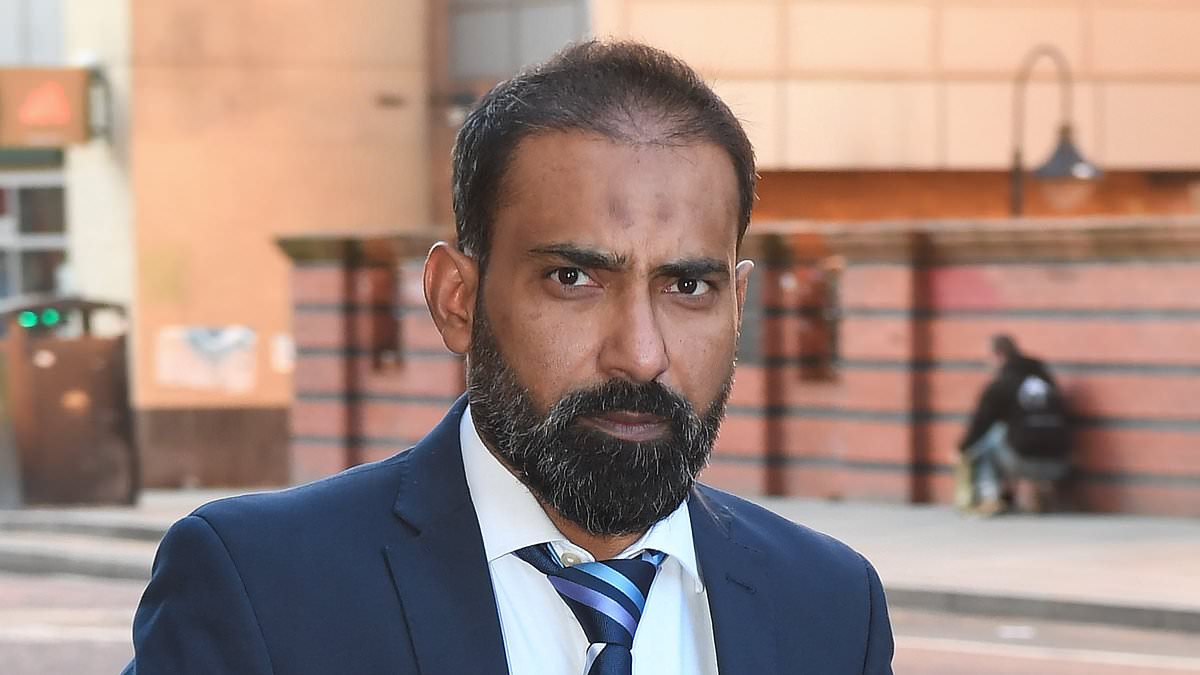 Consultant anaesthetist cleared to resume practice after tribunal issues two-year warning over conduct during surgery