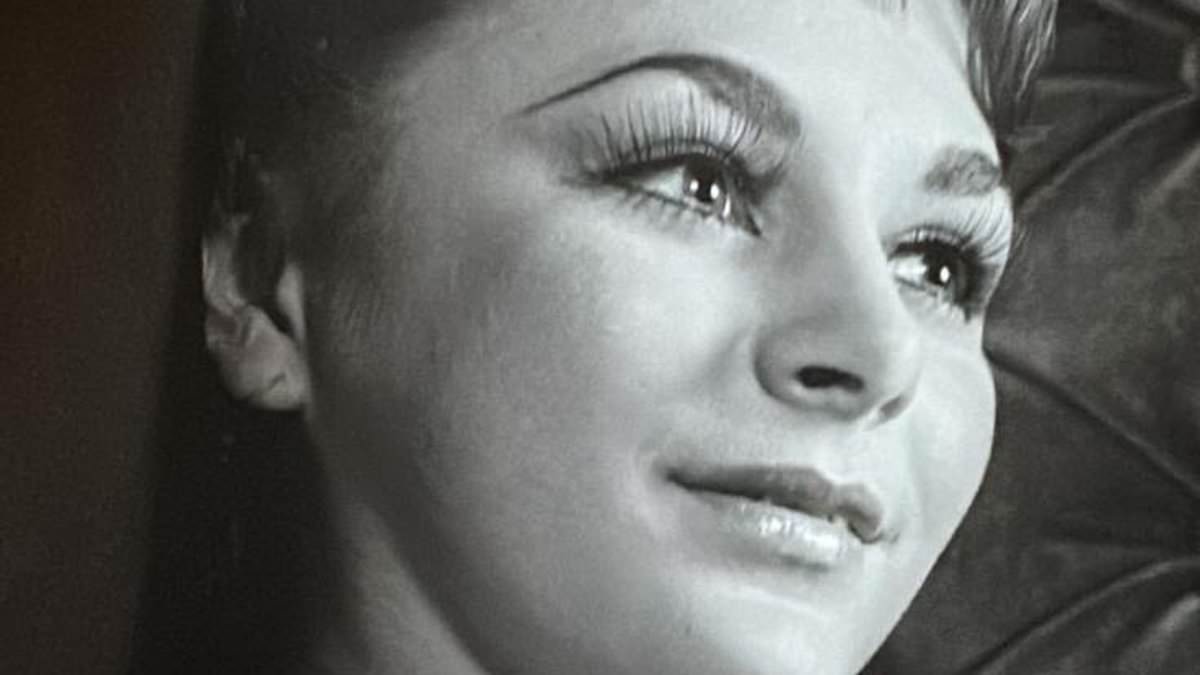 BBC star Shirley Ballas looks unrecognisable in 48-year-old throwback photo