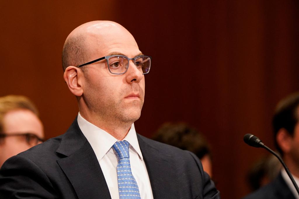 New Fed Governor Miran Says Refusing More Rate Cuts Poses Job Risk