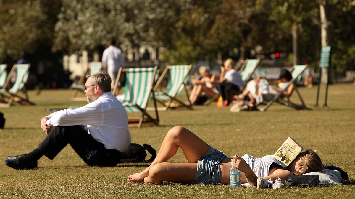 Brits bask in Mediterranean heat as autumn looms with rain and frost forecast