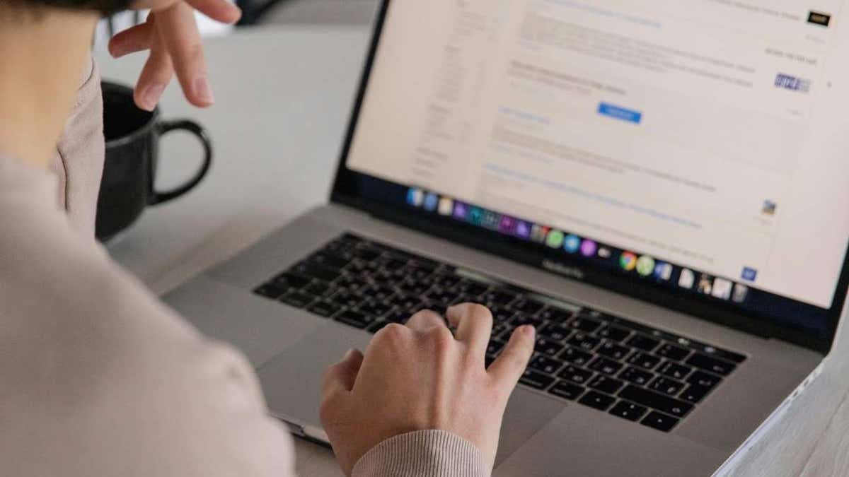 Phishing warning shown after clicking a fraudulent invitation link