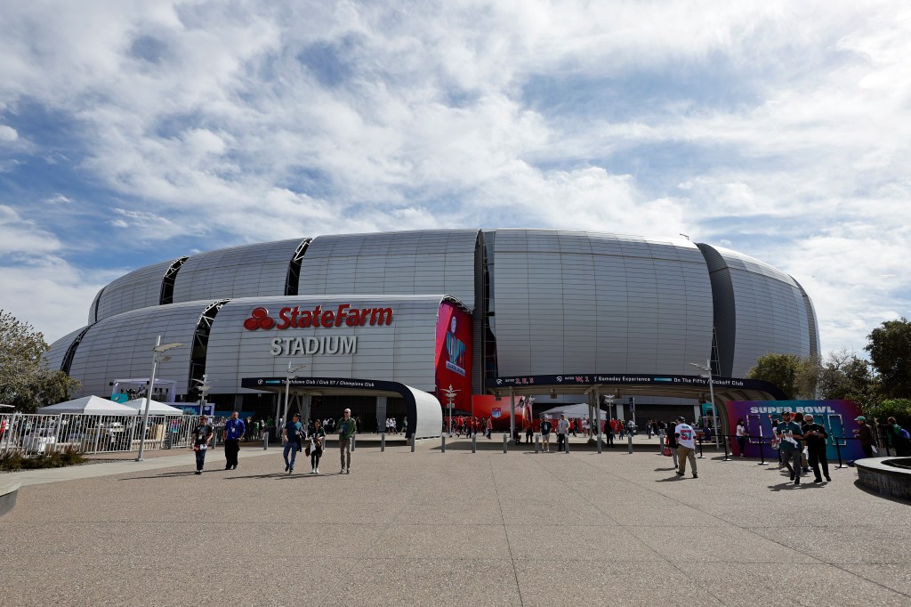 Cardinals stadium exterior
