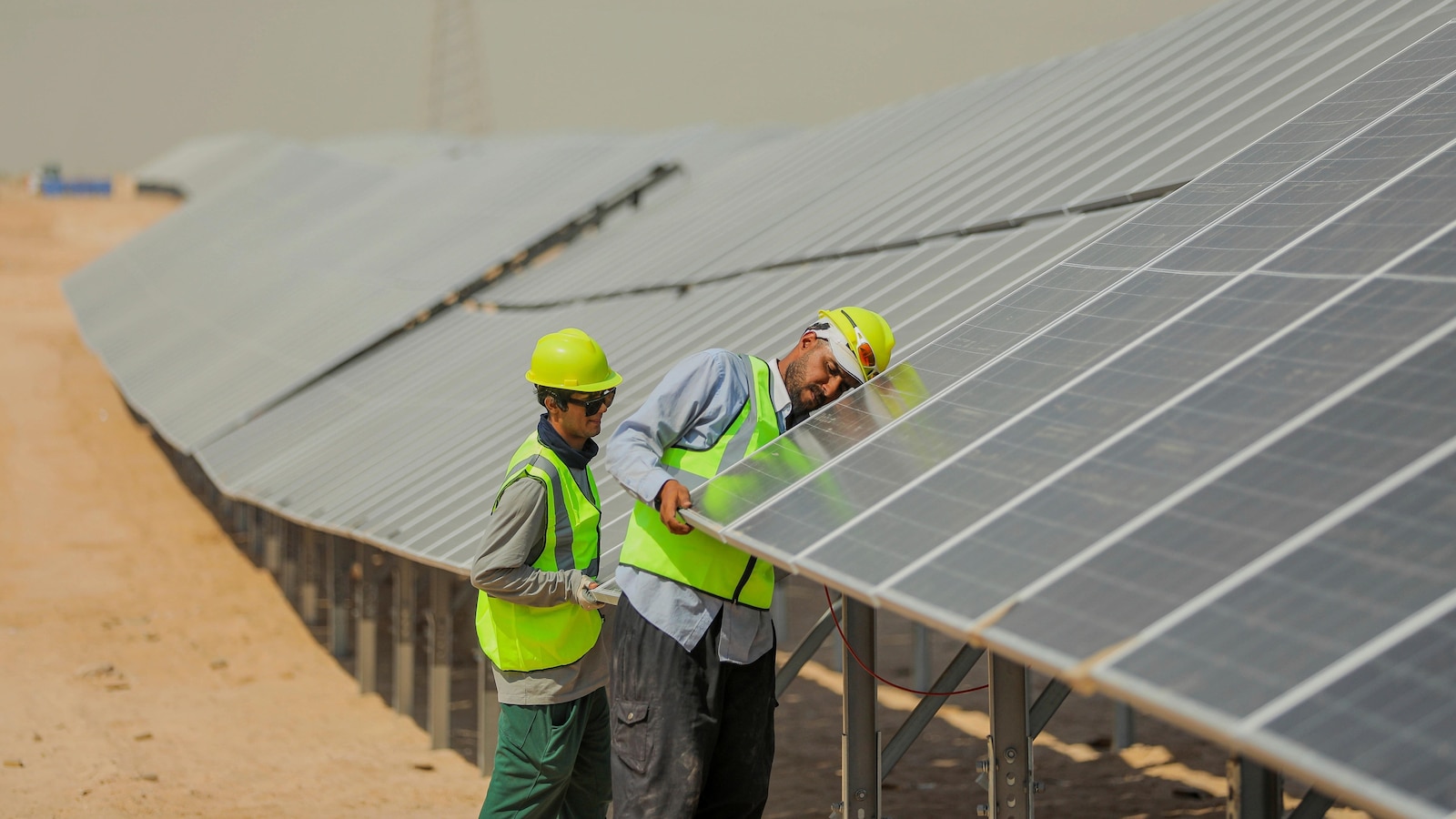 Iraq opens first industrial-scale solar plant to tackle electricity crisis