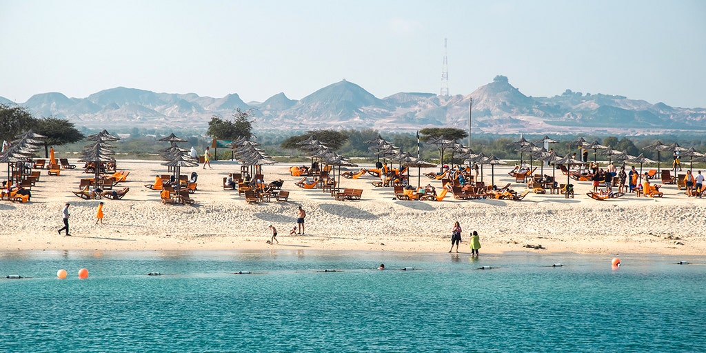 Archaeologists in Abu Dhabi Uncover 7th–8th Century Christian Cross on Sir Bani Yas Island