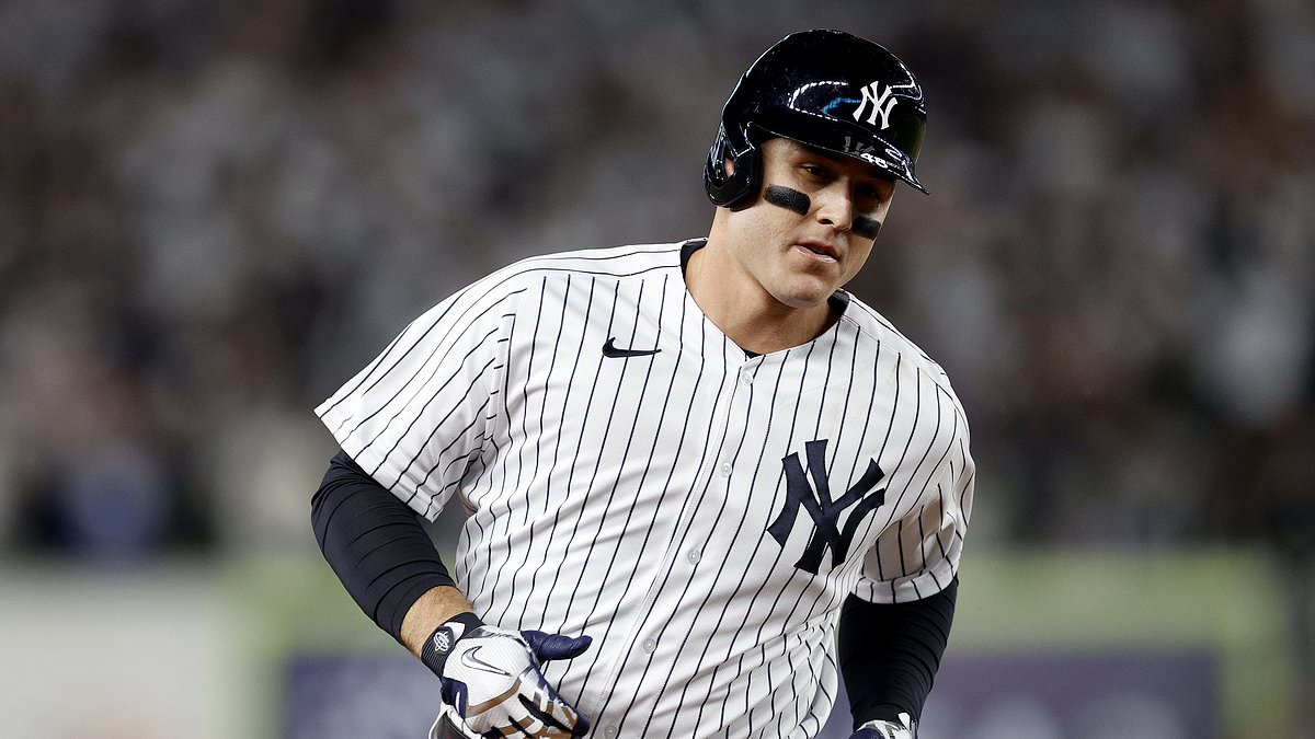 Anthony Rizzo announces retirement hours after chugging beer at Yankees game