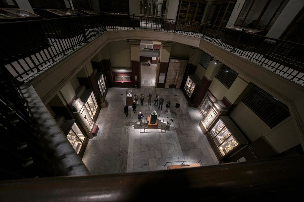 Egyptian Museum bracelet theft sparks outrage and security calls